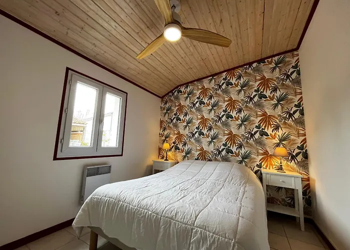 Maison Du Centre, Charme & Ocean 펜션 *